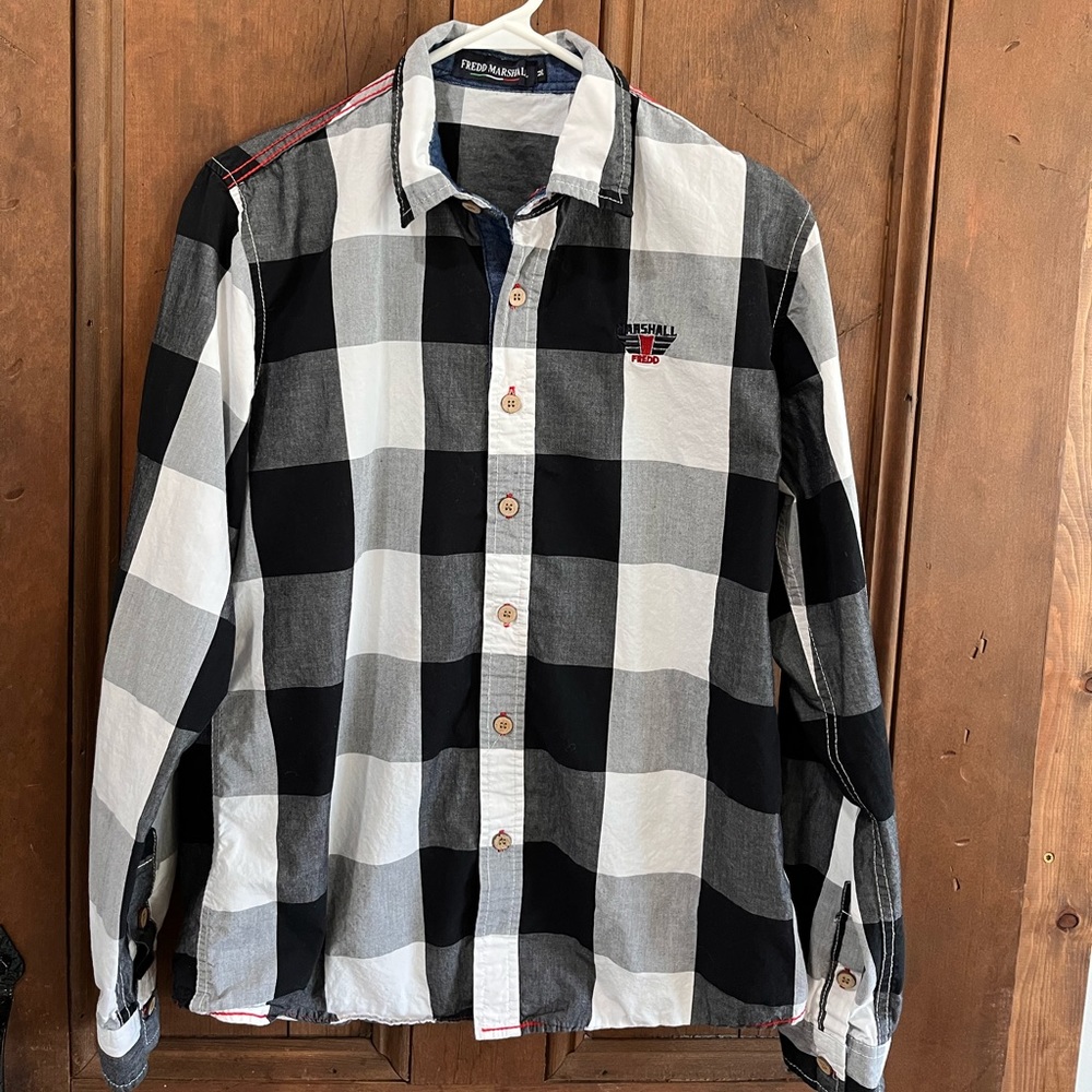 FREDD MARSHALL LONG SLEEVE BUTTON DOWN SHIRT